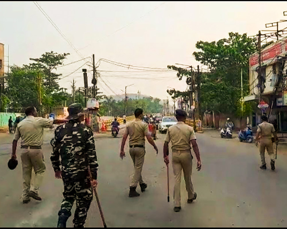 Curfew imposed, internet suspension period extended in Sambalpur, Odisha