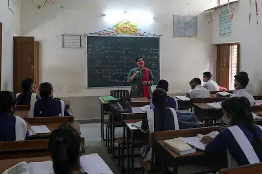 NCERT consulted 25 external experts and 16 CBSE teachers for the syllabus rationalisation exercise: Education Ministry