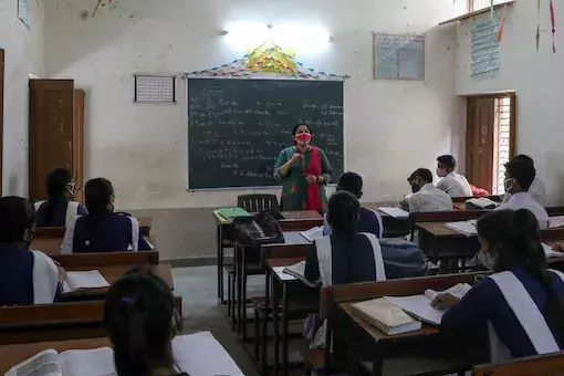 NCERT consulted 25 external experts and 16 CBSE teachers for the syllabus rationalisation exercise: Education Ministry