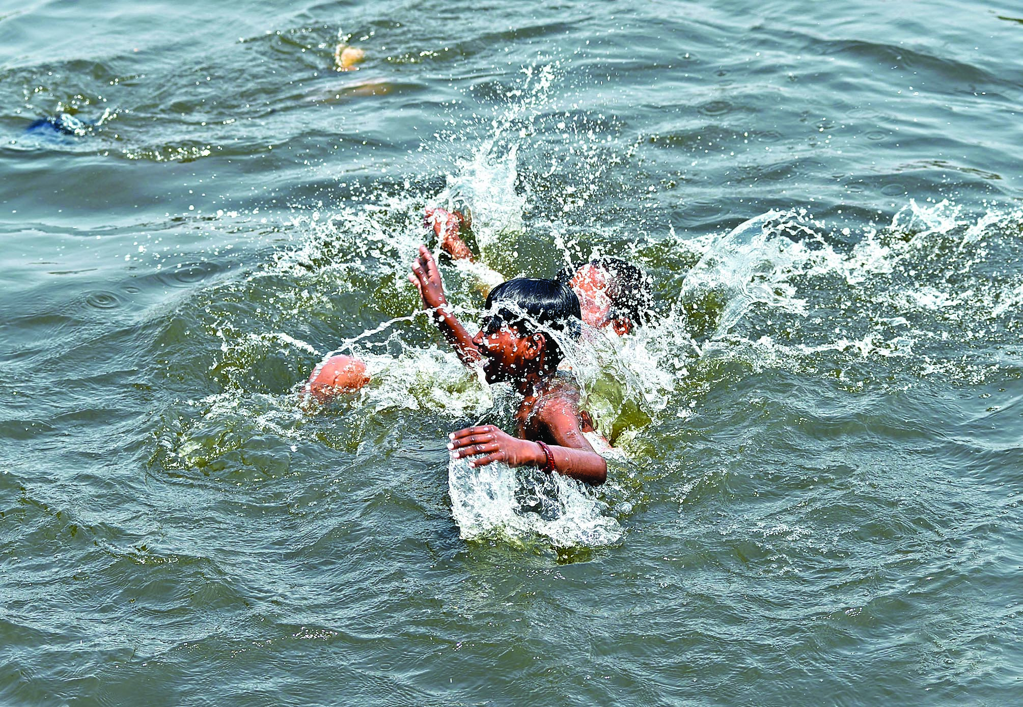 Heatwave at some places in Delhi; rains to bring relief from today Heatwave at some places in Delhi; rains to bring relief from today