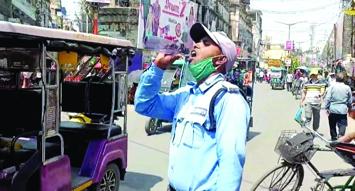 Sizzling summer: Malda records highest-ever temperature at 43.50C Sizzling summer: Malda records highest-ever temperature at 43.50C