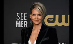 Halle Berry, Angelina Jolie team up for action film Maude v Maude Halle Berry, Angelina Jolie team up for action film Maude v Maude