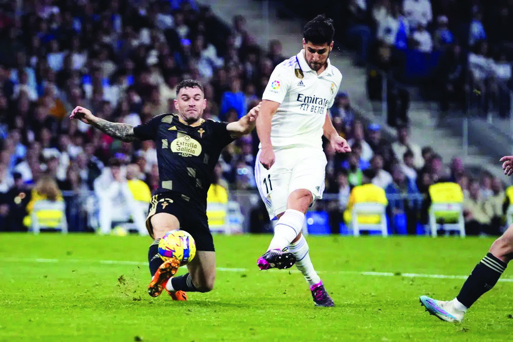 Real Madrid beat Celta vigo 2-0 to pressure Barca before Atletico visit