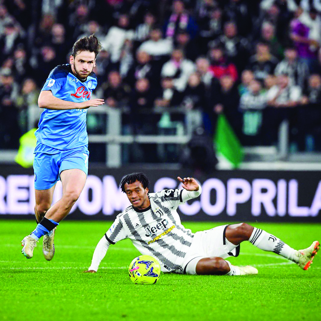 Napoli defeat Juventus, could seal Serie A title next weekend