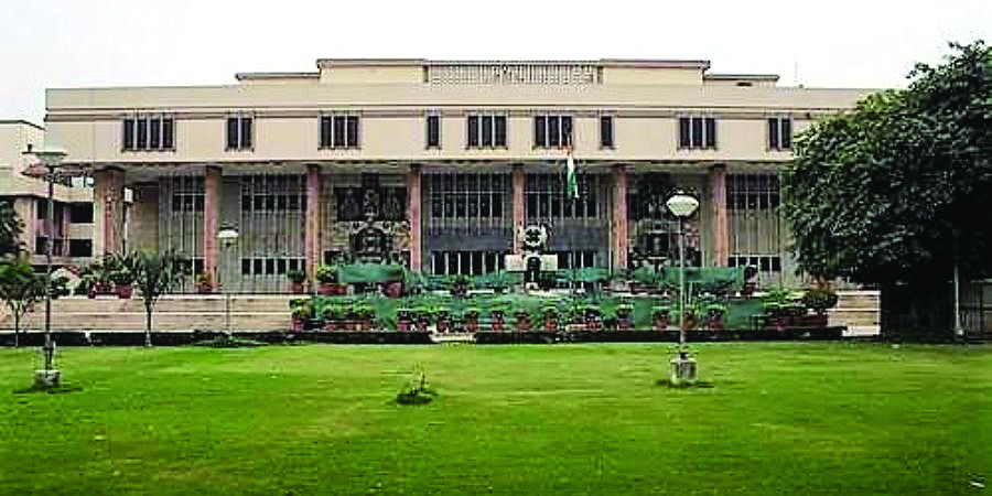 Hawkers must be prohibited from selling contaminated water, artificially-coloured drinks: Delhi HC tells MCD Hawkers must be prohibited from selling contaminated water, artificially-coloured drinks: Delhi HC tells MCD