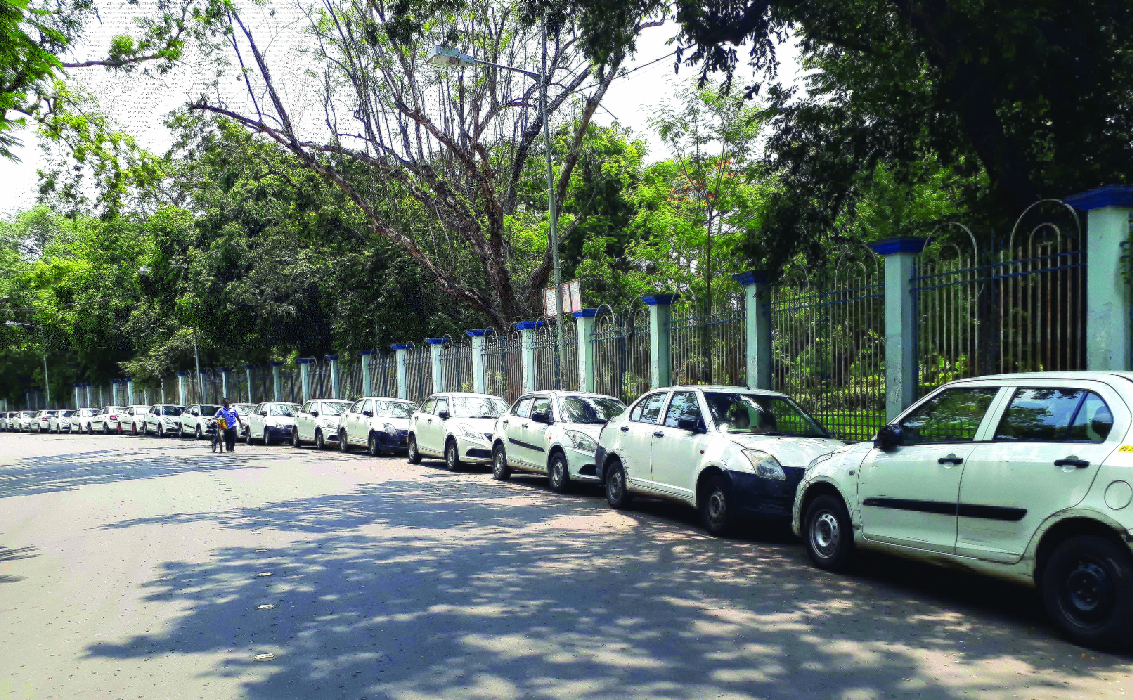 Compulsory for second-hand car dealers to procure licence: Official