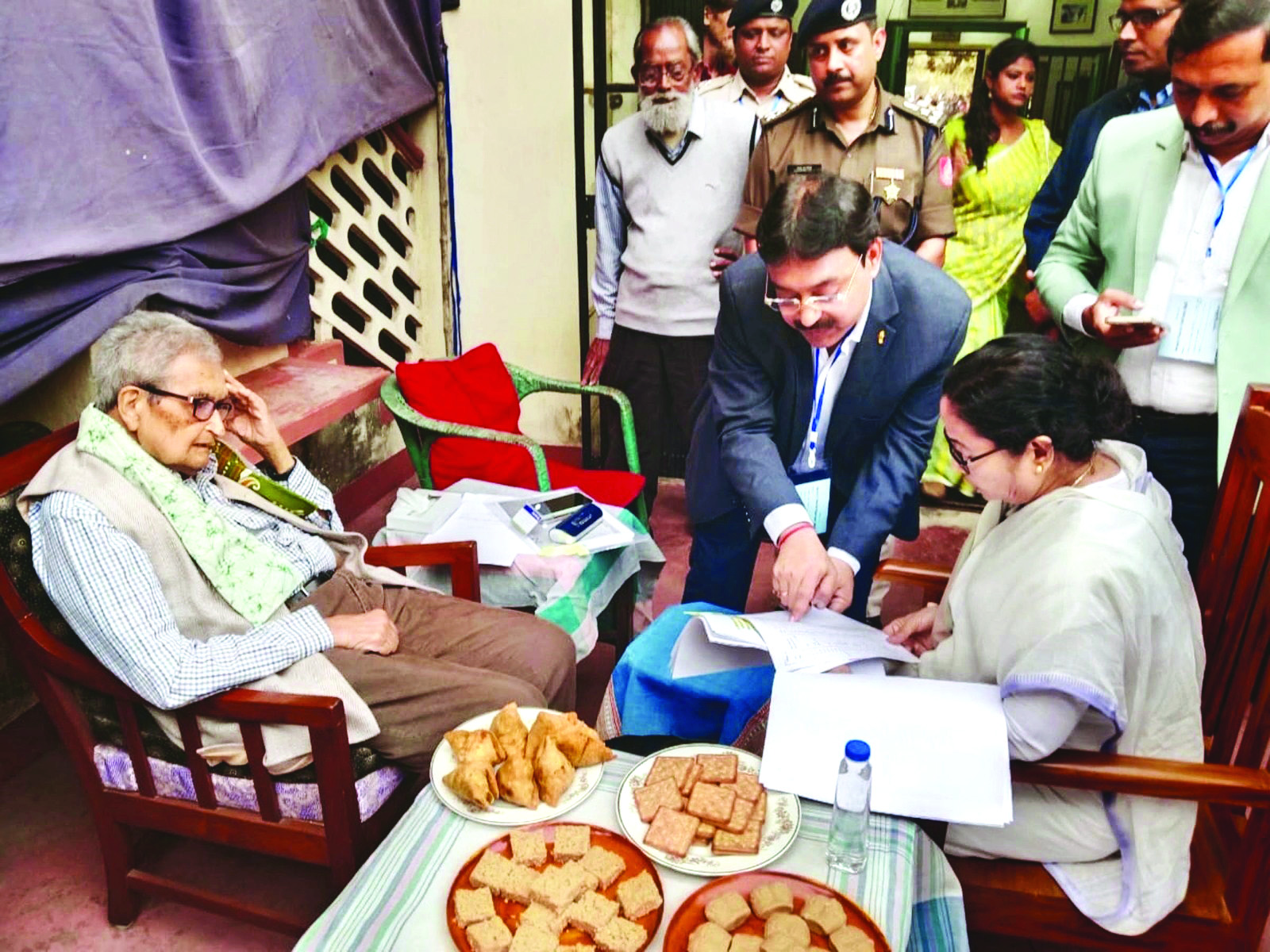 ‘Will sit in protest in front of Amartya Sen’s house if Visva Bharati tries to bulldoze it’