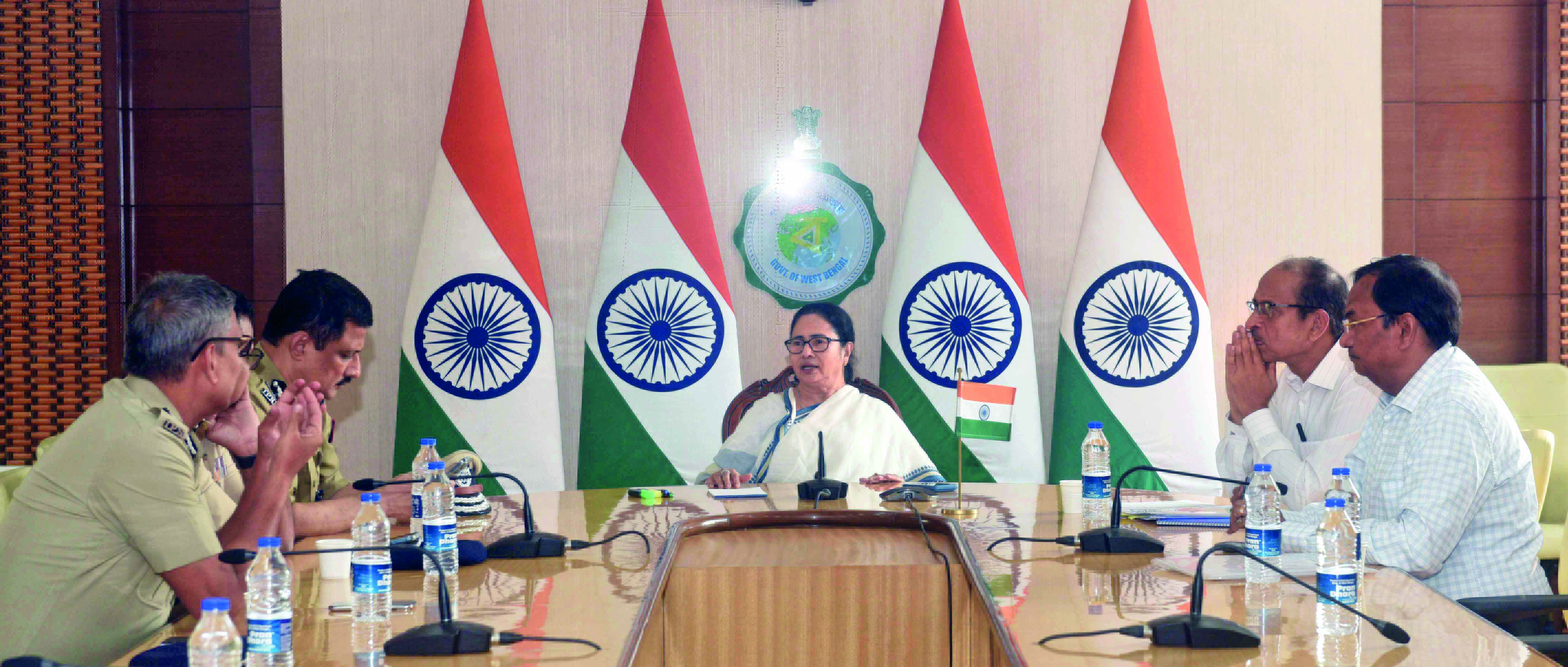 Outsiders brought in to burn Kaliaganj Police Station: Mamata Outsiders brought in to burn Kaliaganj Police Station: Mamata