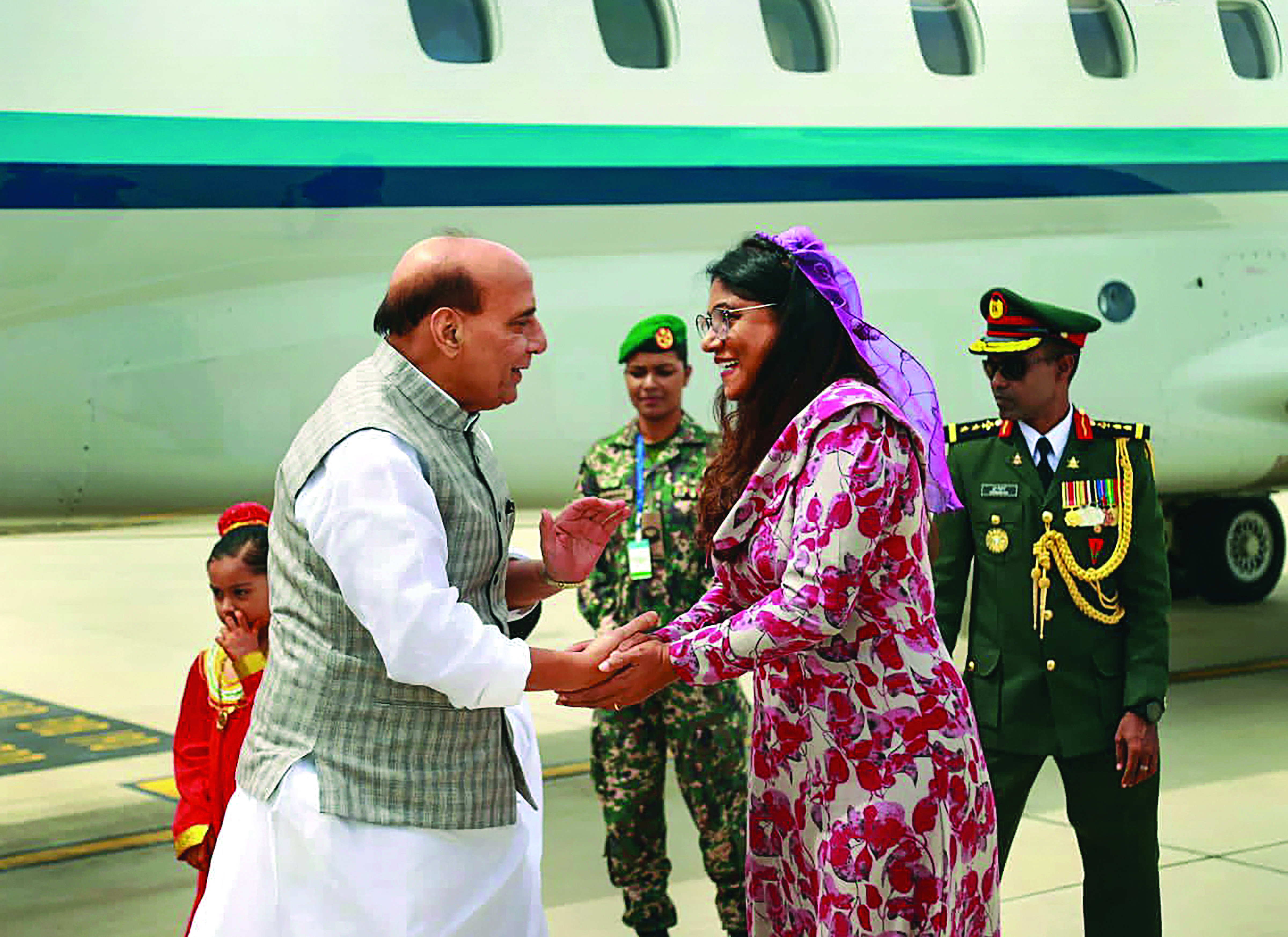 Maldivian Def Min Mariya receives Rajnath Singh on arrival in Maldives