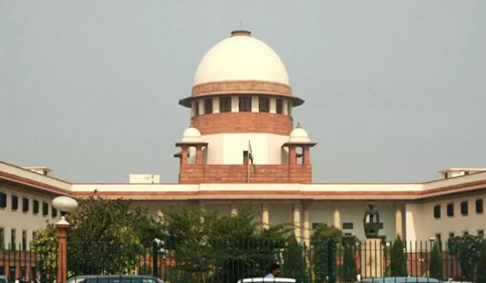 Supreme Court asks Goa govt to frame rules for giving pensionary benefits to ex-employees of Bombay High Court bench Supreme Court asks Goa govt to frame rules for giving pensionary benefits to ex-employees of Bombay High Court bench