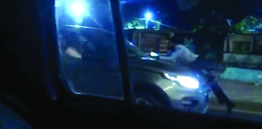 Man clings on to bonnet as luxury car driven for 3 km Man clings on to bonnet as luxury car driven for 3 km