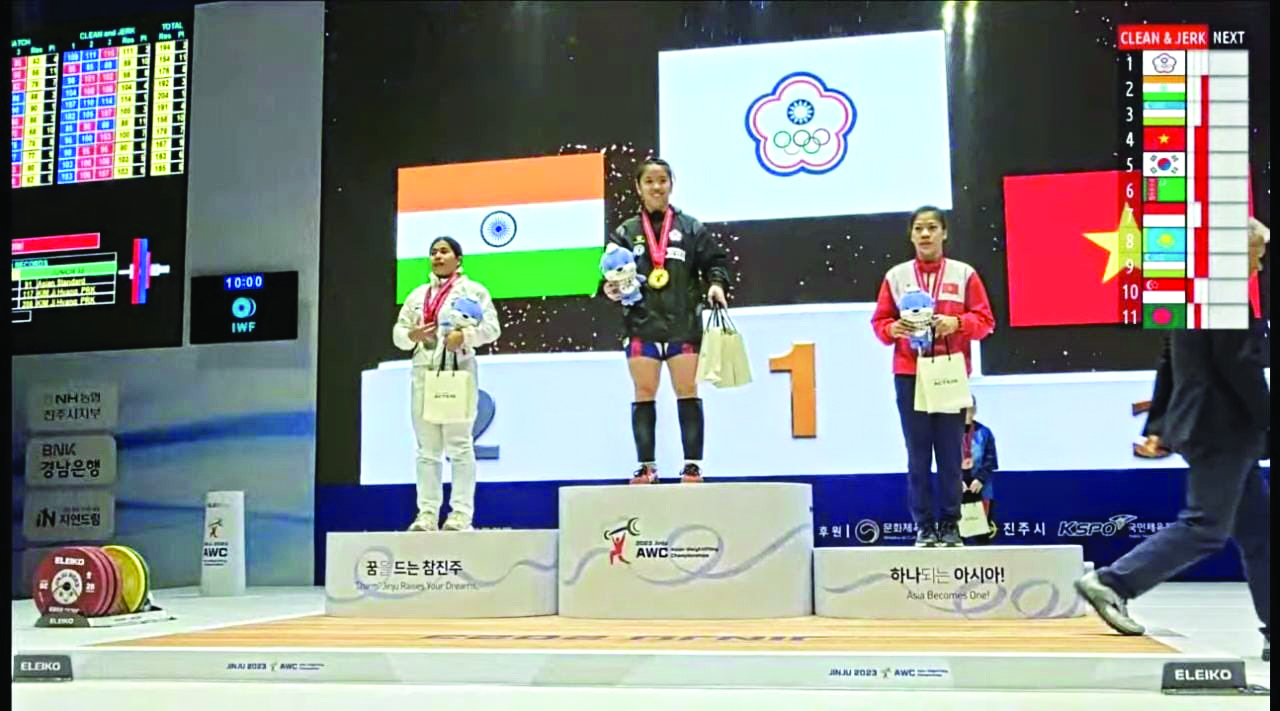 India’s Bindyarani Devi wins silver at Asian C’ships