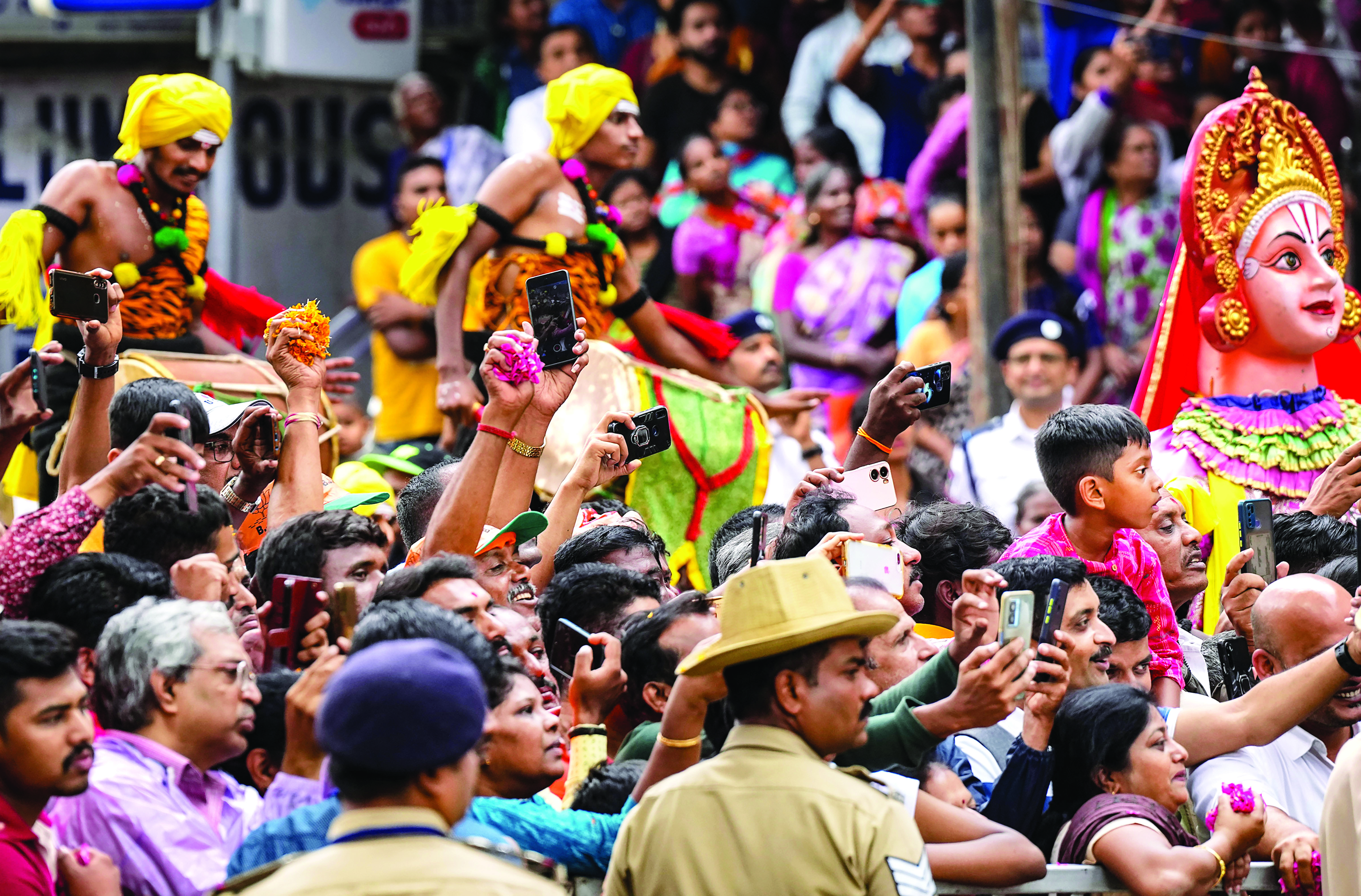High-voltage campaigning for Karnataka polls to end today
