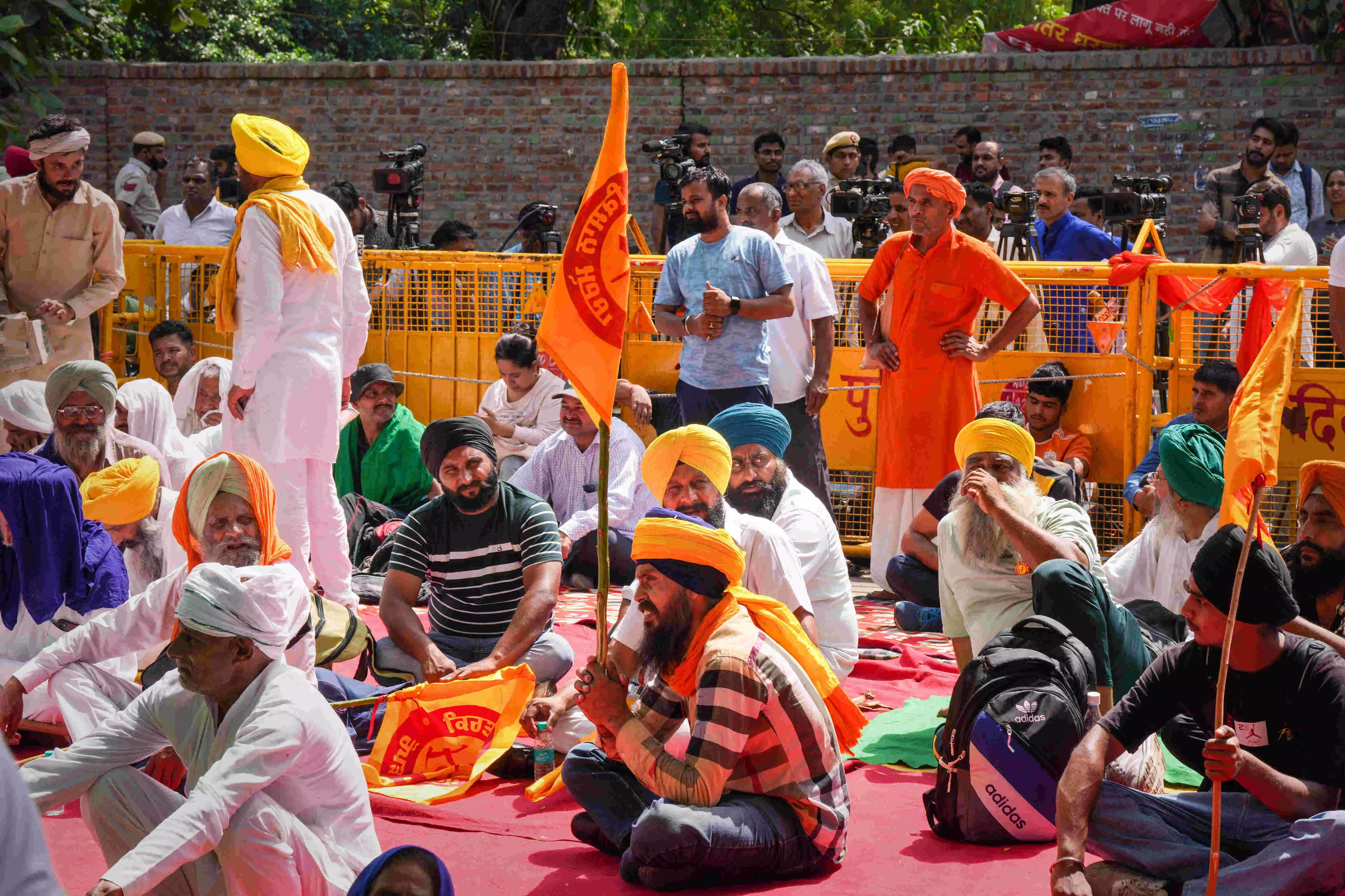 Delhi Police tightens security as farmers head to Jantar Mantar to support protesting wrestlers