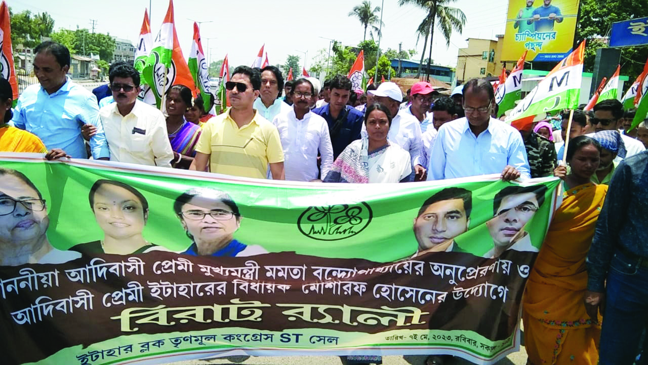 Statue of Sidhu Kanu unveiled in N Dinajpur Statue of Sidhu Kanu unveiled in N Dinajpur