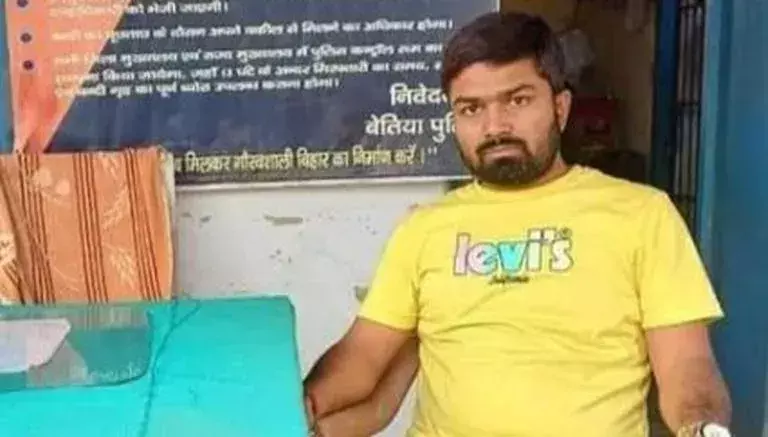 Fake videos on labourers: Supreme Court refuses to entertain plea of jailed Bihar YouTuber against invoking of NSA Fake videos on labourers: Supreme Court refuses to entertain plea of jailed Bihar YouTuber against invoking of NSA