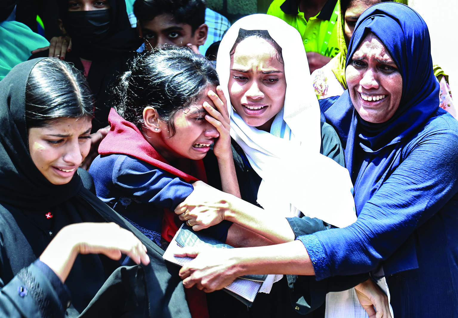 Kerala HC initiates suo motu PIL; police slaps murder charges against boat owner