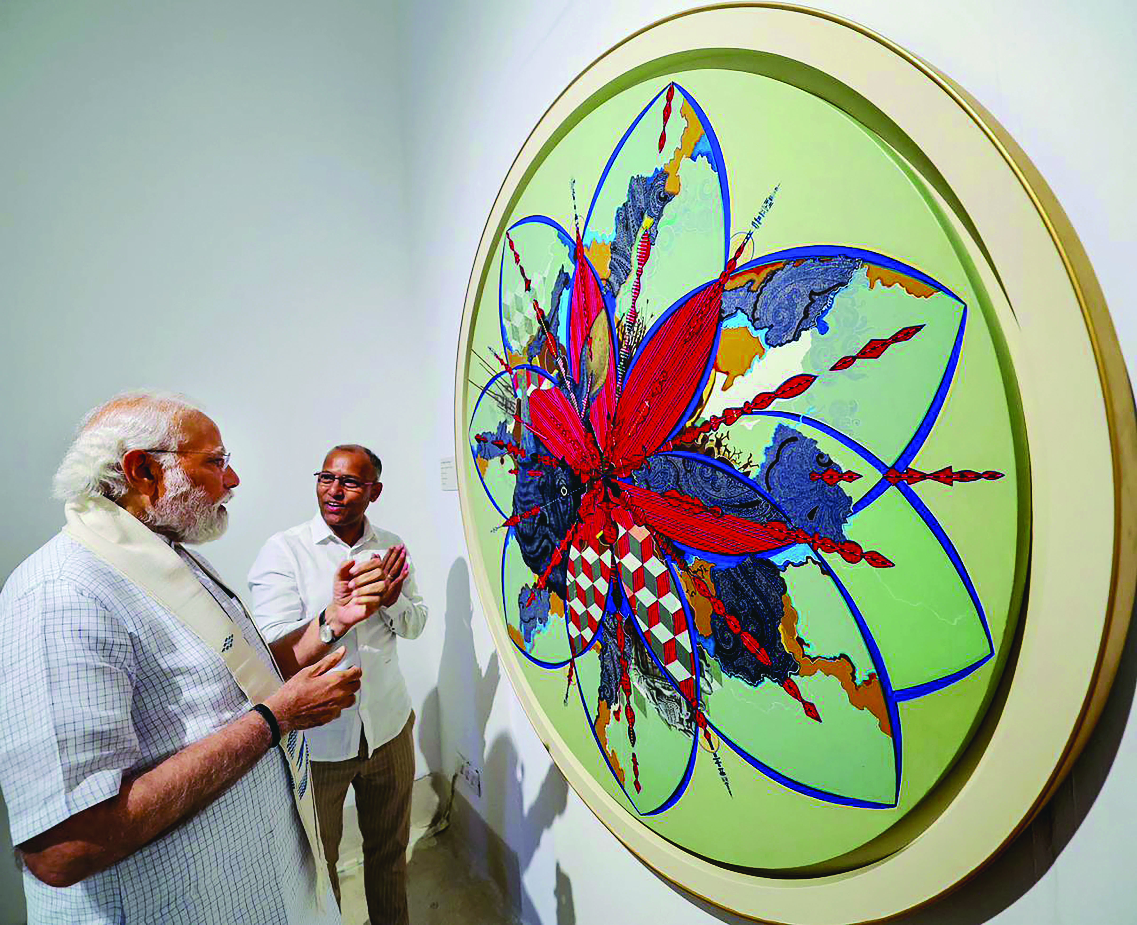 PM Modi visits ‘Jana Shakti’ exhibition hosted at NGMA PM Modi visits ‘Jana Shakti’ exhibition hosted at NGMA