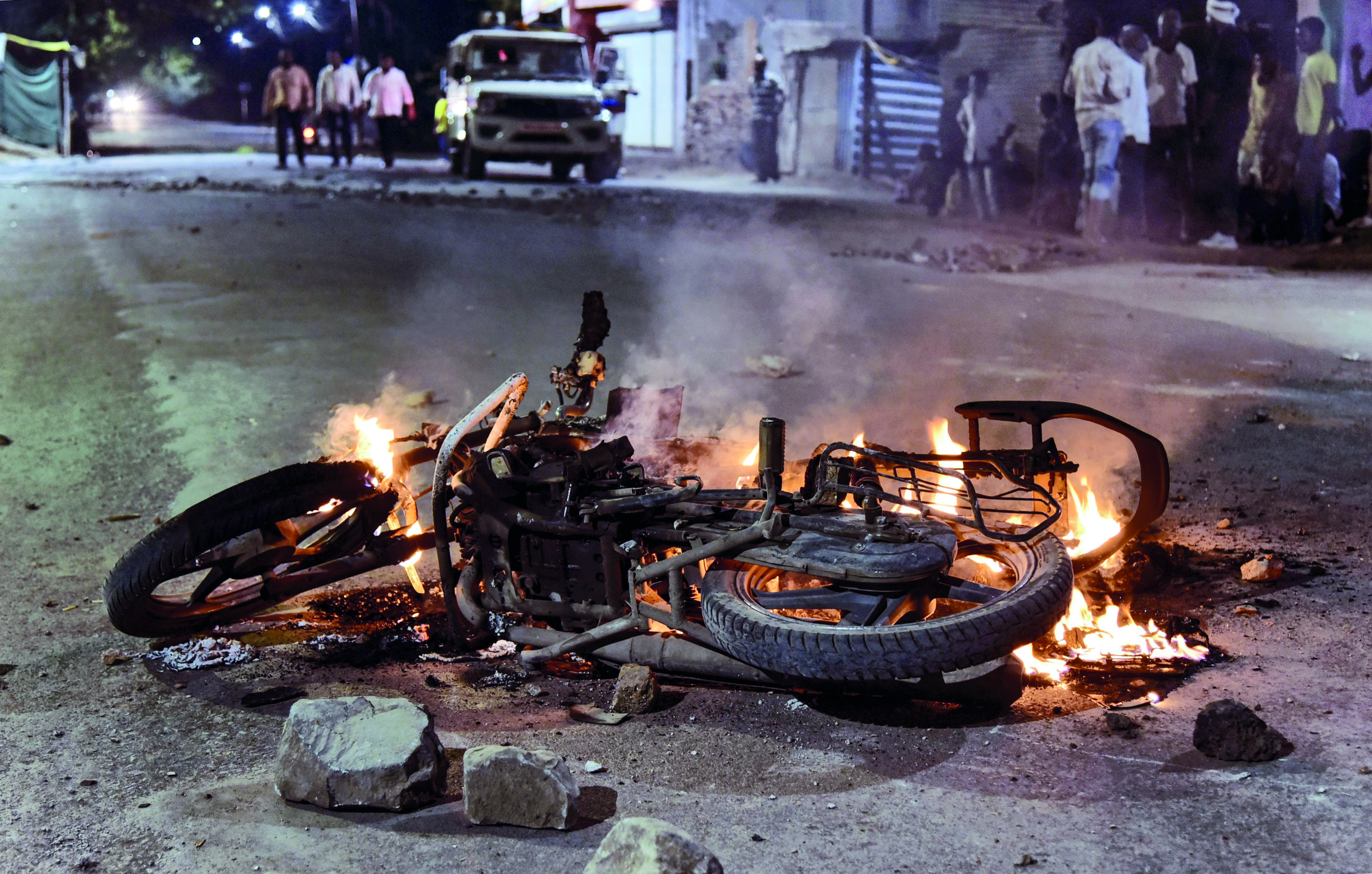 Maharashtra’s Akola clash: Over 100 detained, internet suspended