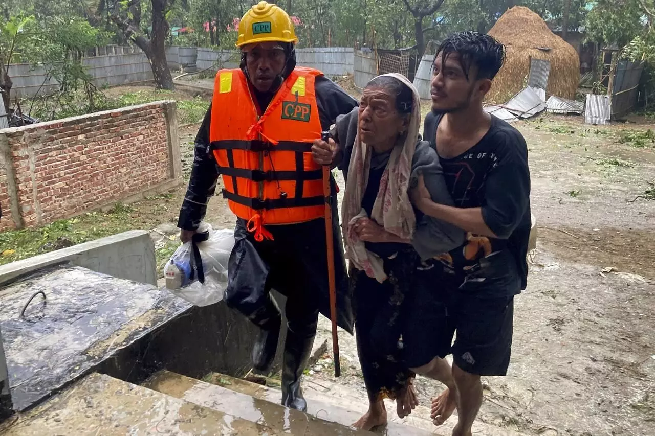 Powerful Cyclone Mocha floods homes, cuts communications in western Myanmar, several injured