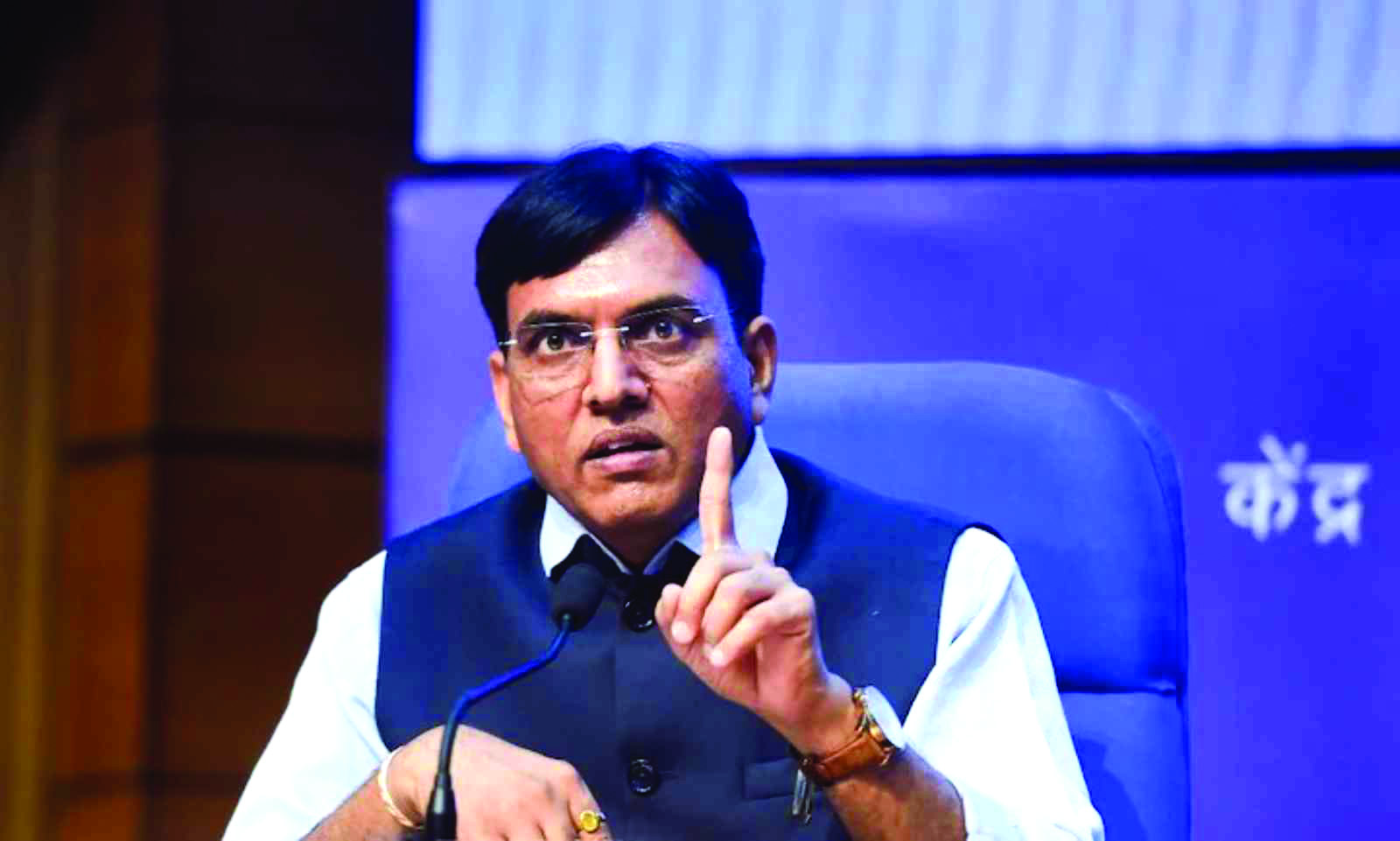 Take advantage of prospects in Indian pharma: Mandaviya to Japanese cos