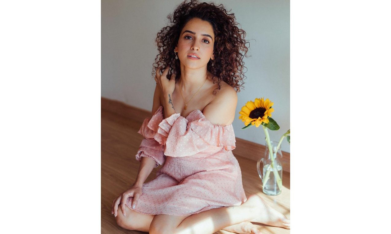 Guneet Monga convinced Sanya Malhotra to do Pagglait Guneet Monga convinced Sanya Malhotra to do Pagglait