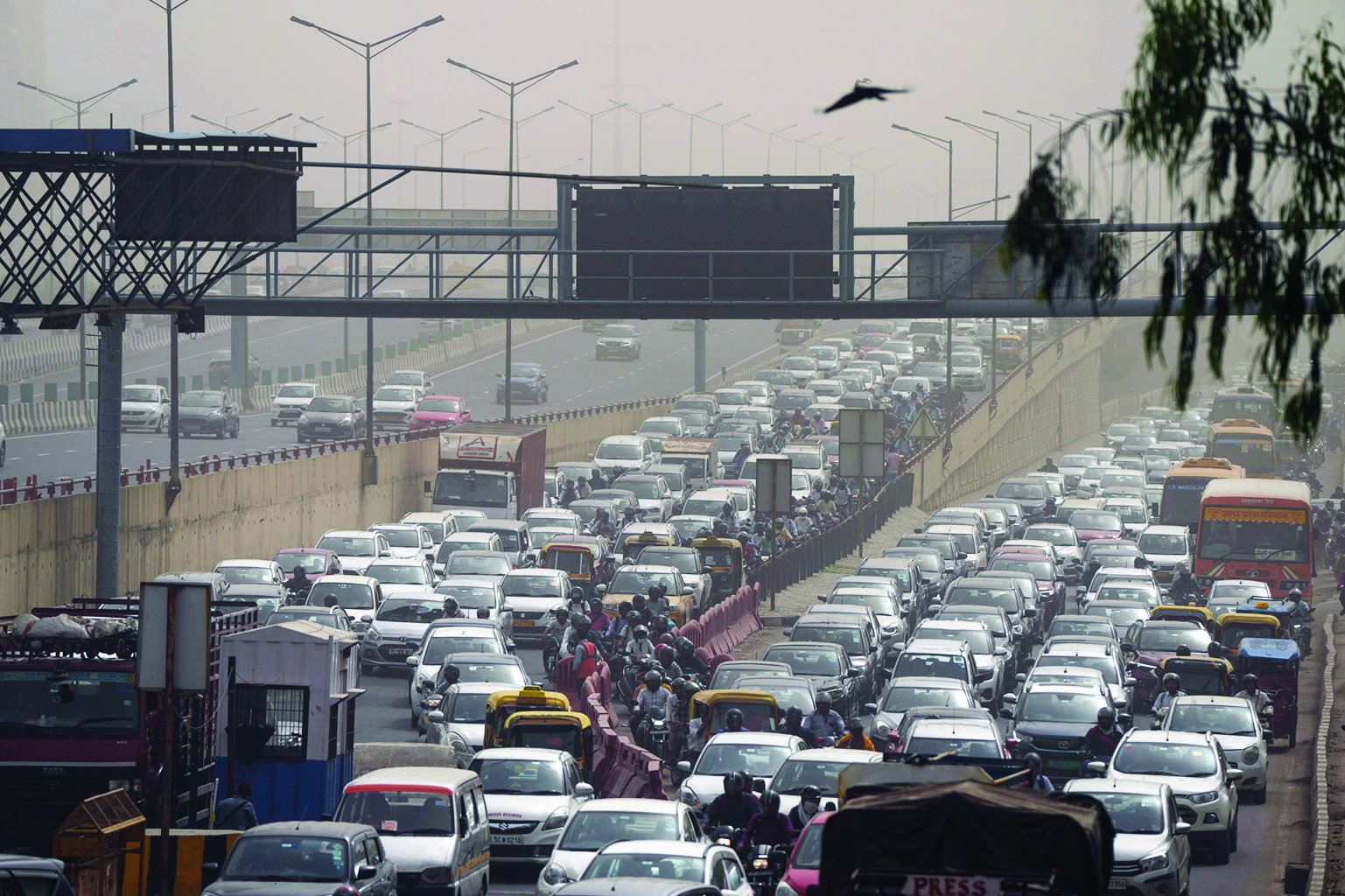 Environment Minister Gopal Rai convenes meeting amid Delhi’s worsening air quality