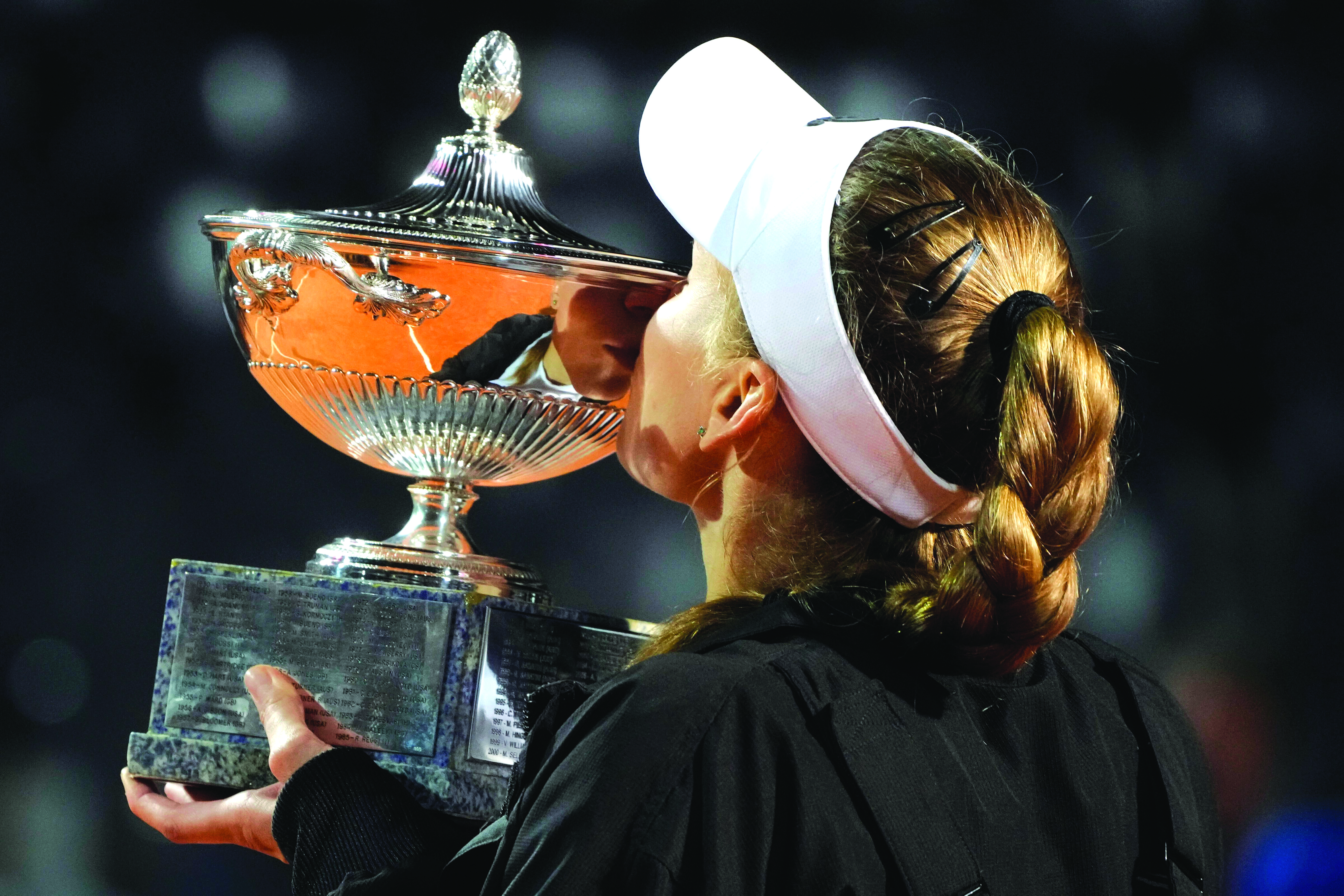 Rybakina wins Italian Open