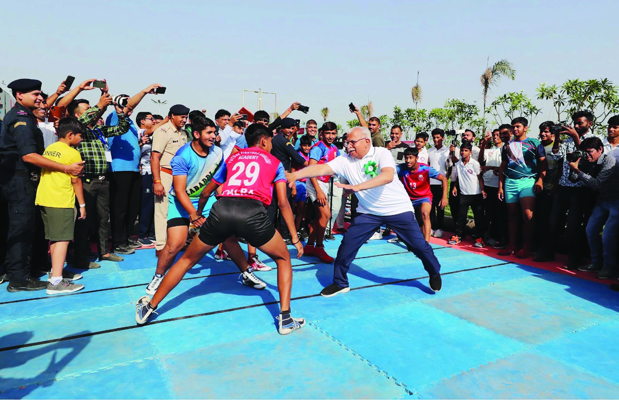 CM Khattar launches community policing and outreach programme CM Khattar launches community policing and outreach programme