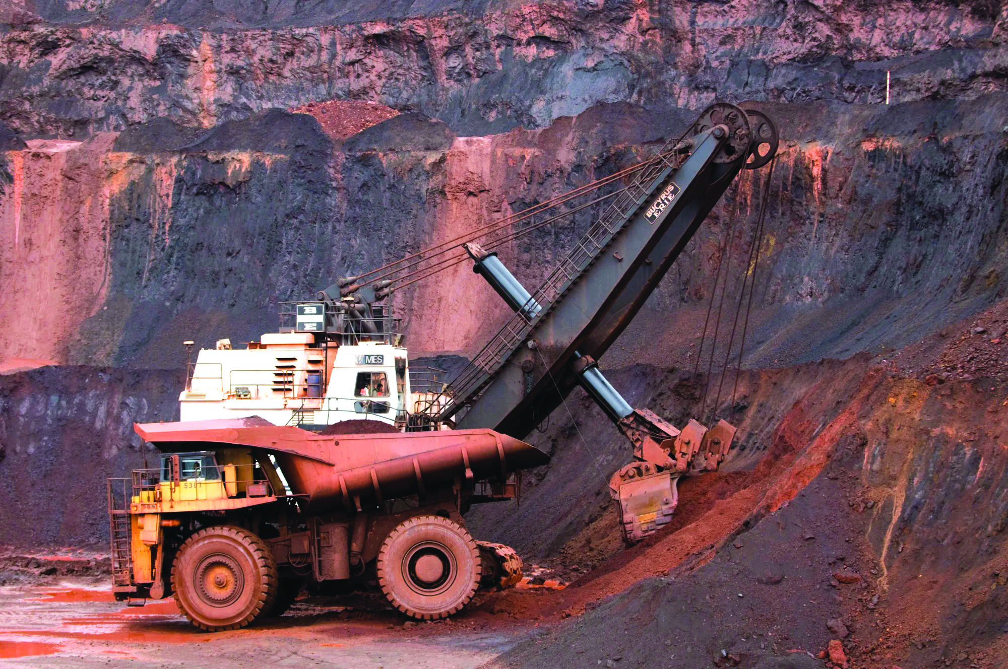 Govt to bring amendment bill for auction of offshore minerals Govt to bring amendment bill for auction of offshore minerals