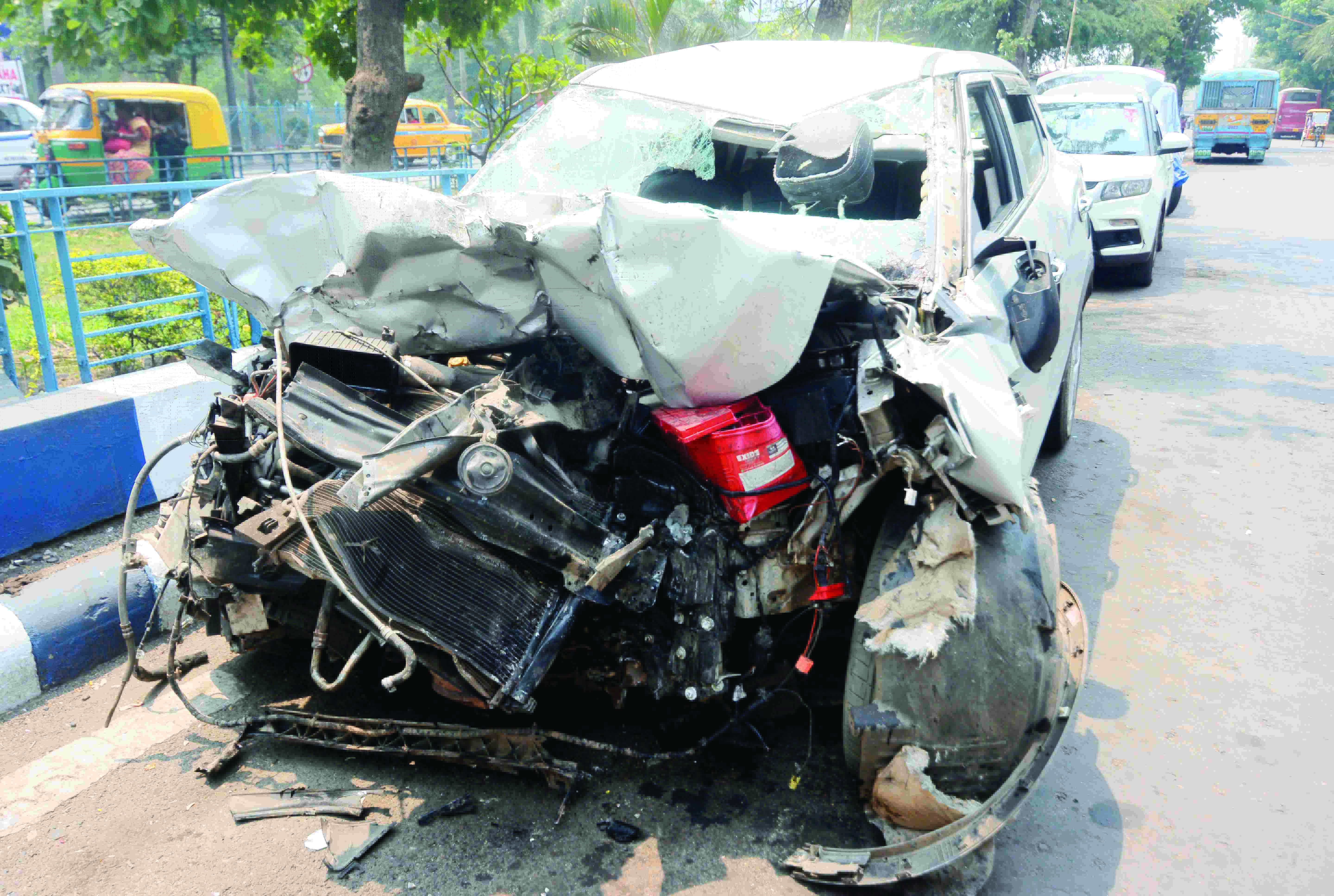 At least 9 hurt in 8 road accidents from Sunday evening till Mon noon At least 9 hurt in 8 road accidents from Sunday evening till Mon noon