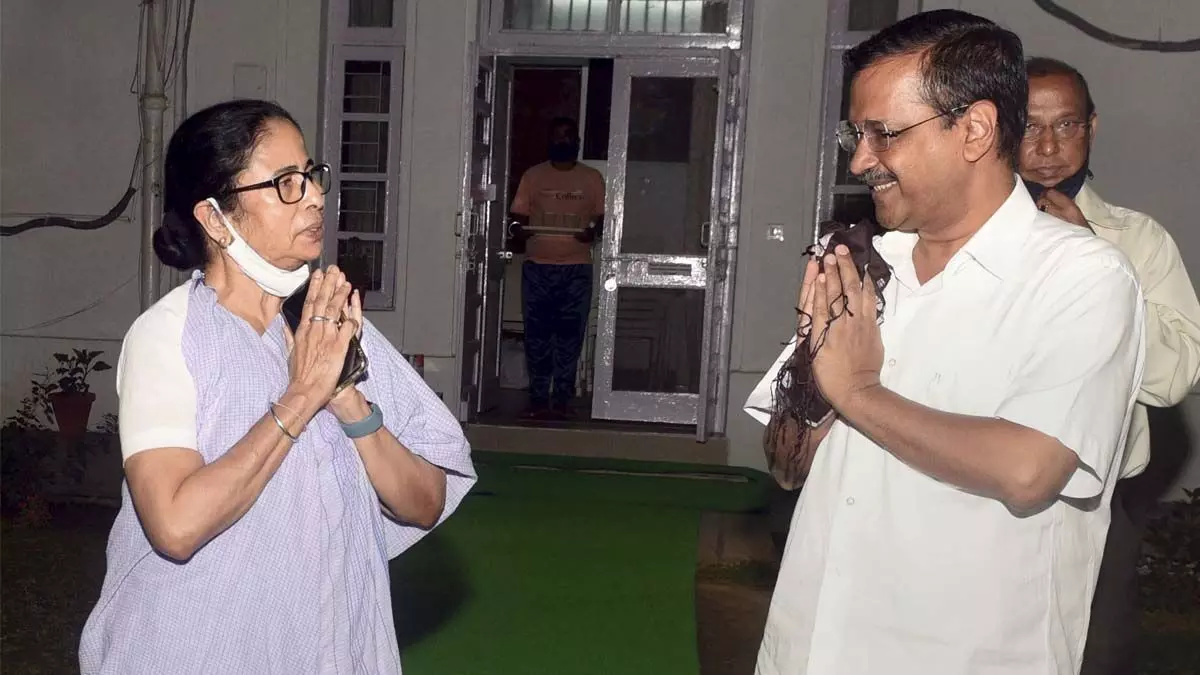 Arvind Kejriwal set to meet Mamata Banerjee to discuss ordinance on administrative services