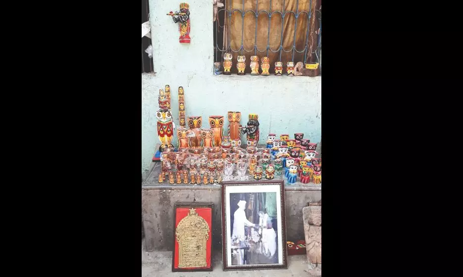 Natungram, village of wooden dolls