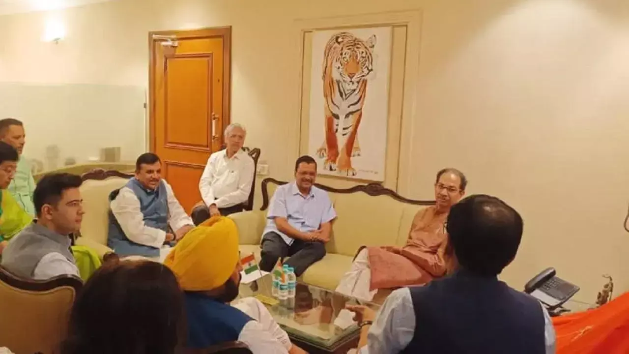 Arvind Kejriwal holds meeting with Uddhav Thackeray to seek support for fight against Centres ordinance on control of services in Delhi