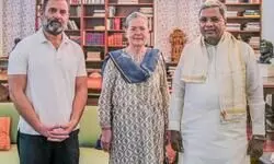 Karnataka CM Siddaramaiah holds meeting with Congress leaders Sonia Gandhi, Rahul Gandhi Karnataka CM Siddaramaiah holds meeting with Congress leaders Sonia Gandhi, Rahul Gandhi