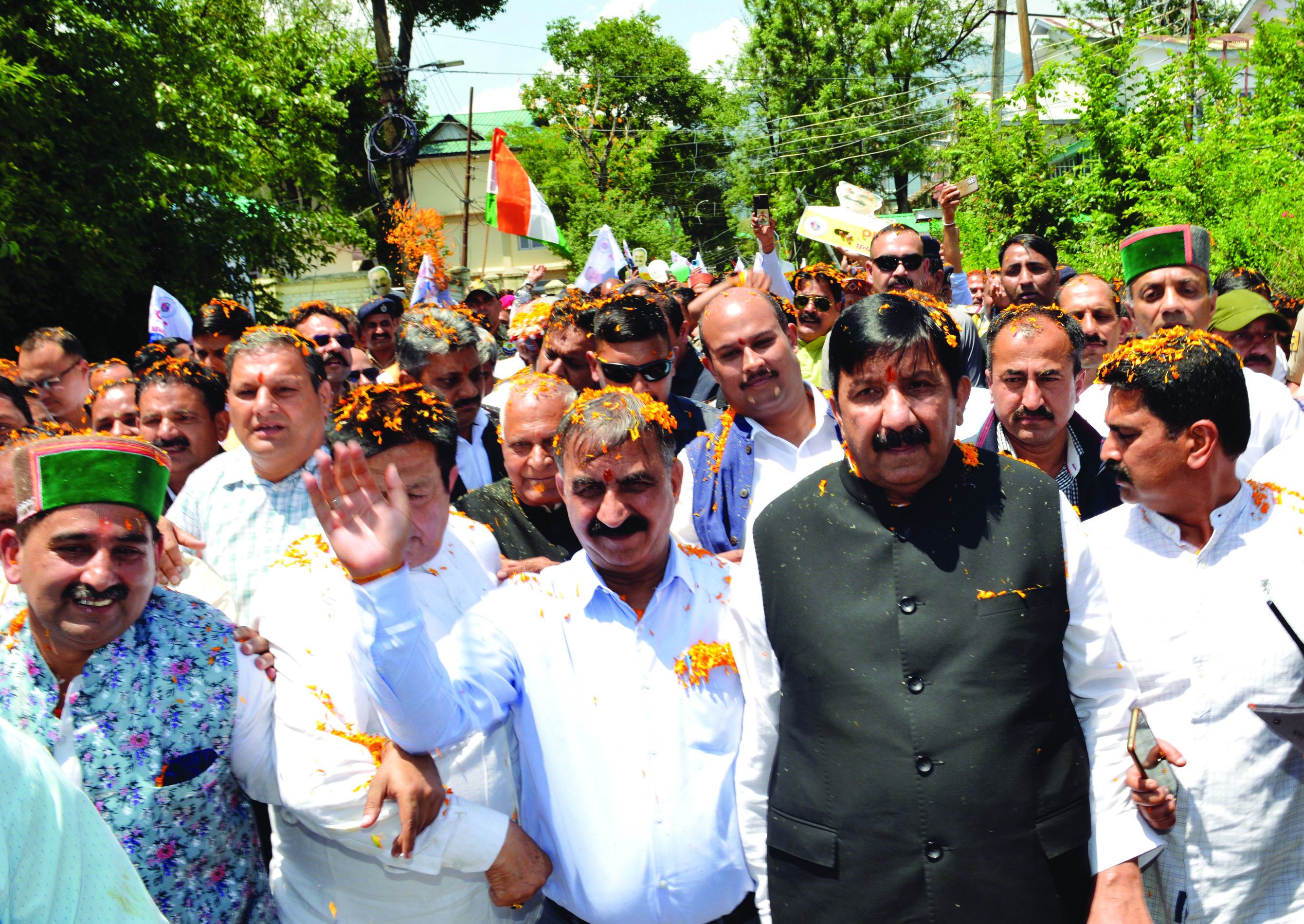 Sukhu extends benefits of OPS to PSU employees