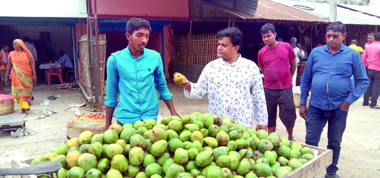 Raid conducted to check use of chemicals for ripening of fruits in Malda district