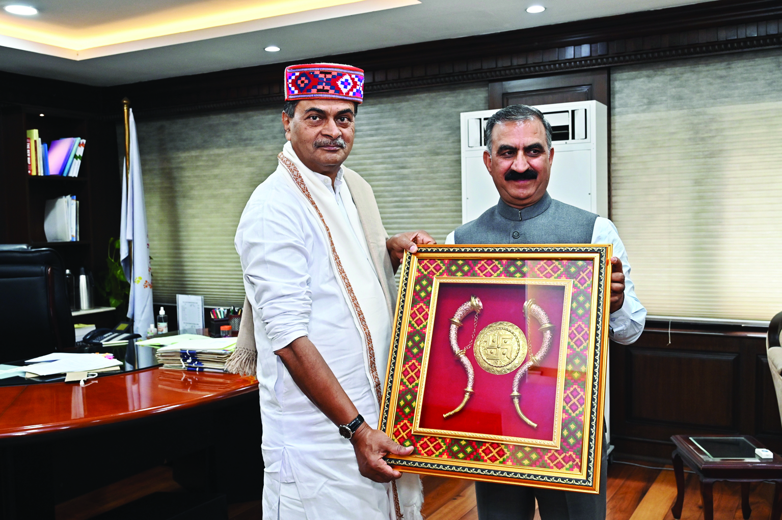 CM Sukhu meets RK Singh, bats for handing over Shanan Project to HP