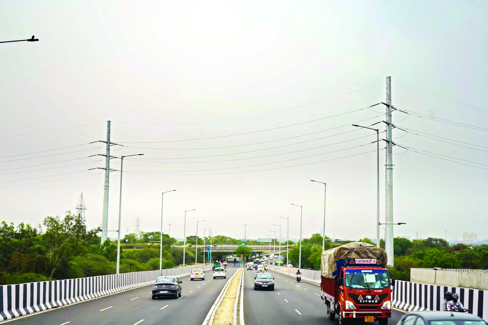 Ashram-DND flyover extension is now accessible to heavy vehicles too Ashram-DND flyover extension is now accessible to heavy vehicles too