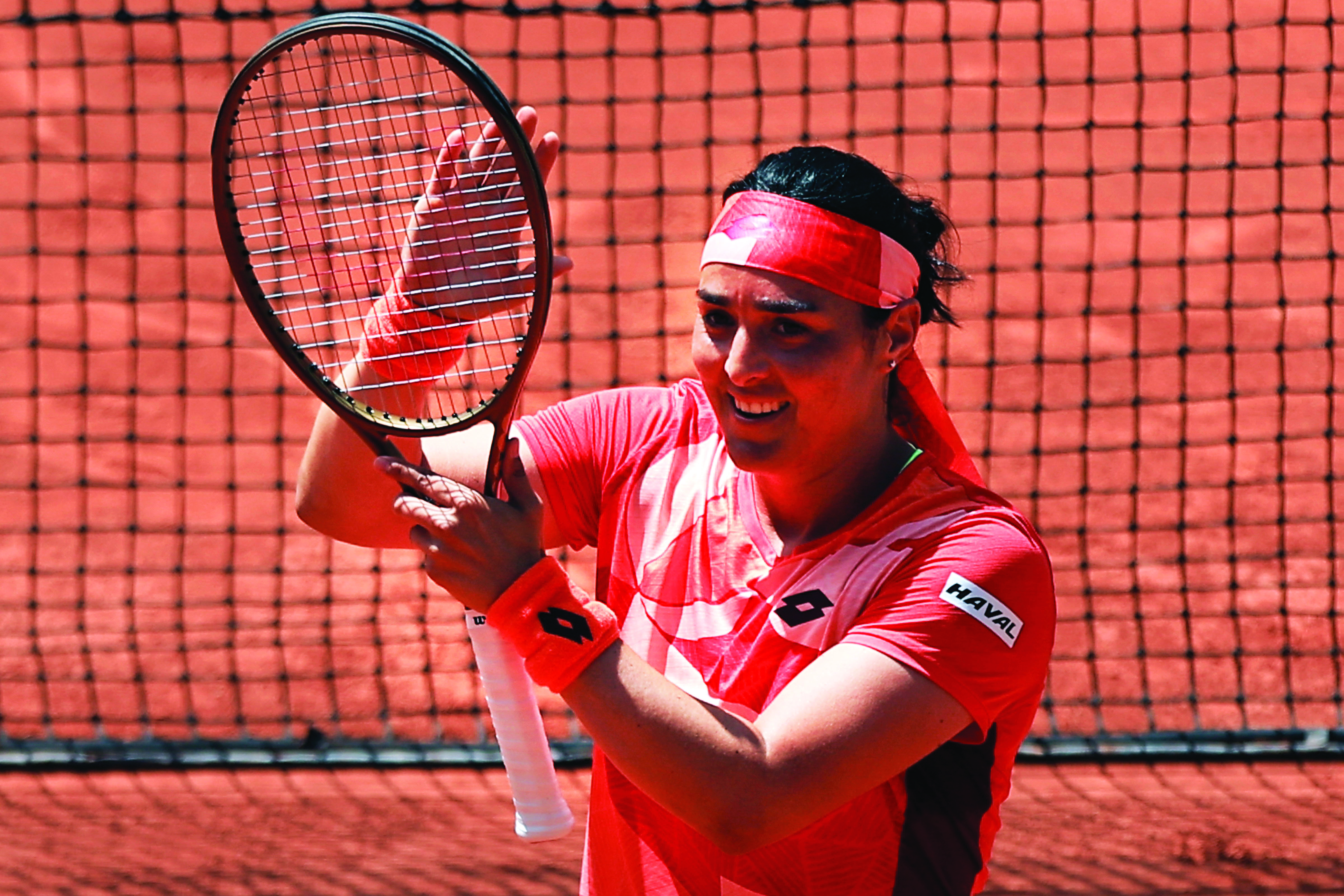 Jabeur bounces back; Ruud, Gauff and Russian teenager advance