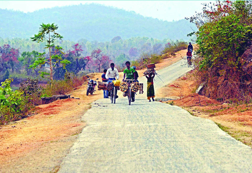 Pathasree-Rastasree: 50 out of 298 roads built in Malda dist Pathasree-Rastasree: 50 out of 298 roads built in Malda dist