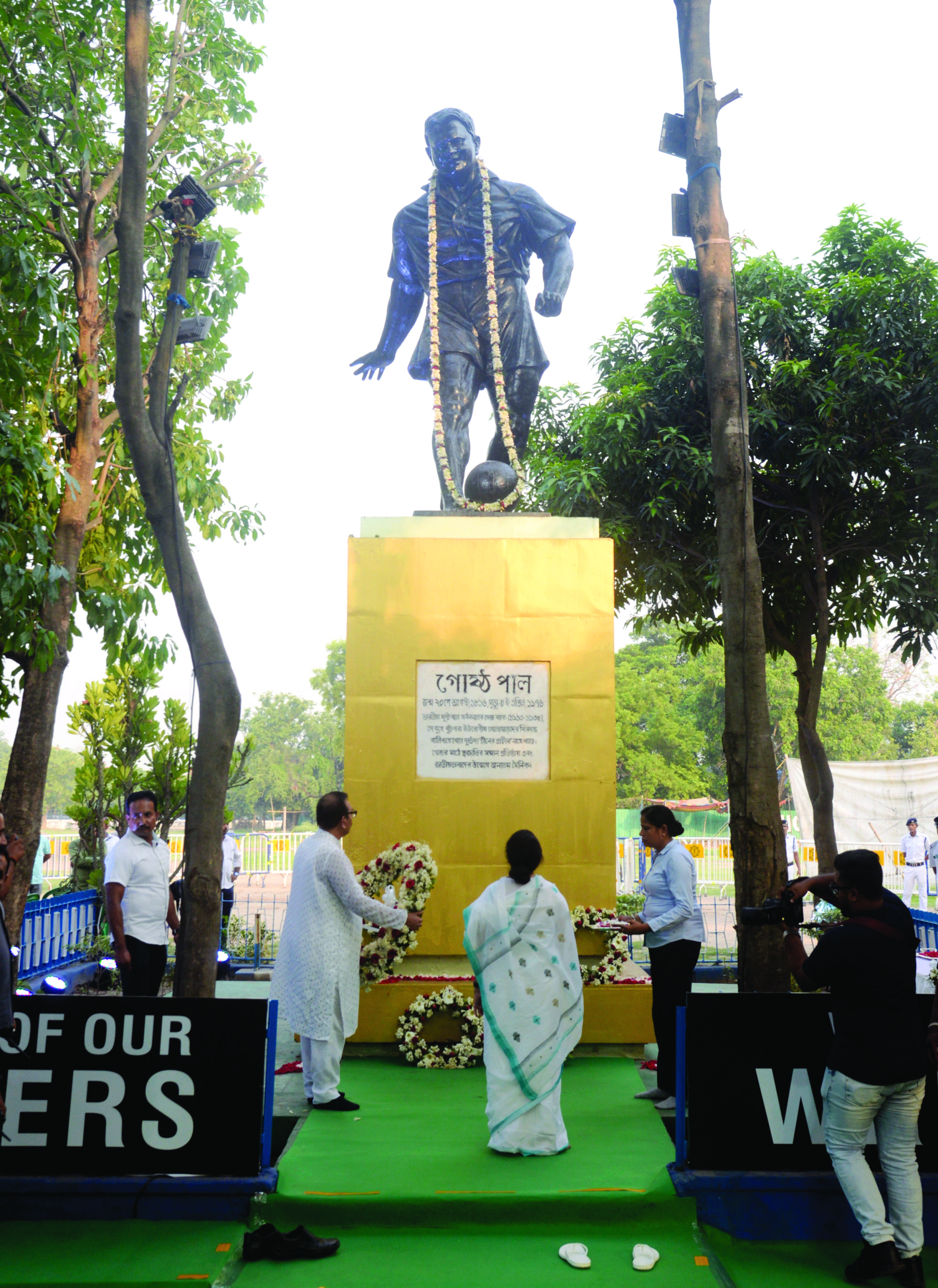 Will fight till protesting wrestlers get justice: Mamata at candlelight march Will fight till protesting wrestlers get justice: Mamata at candlelight march