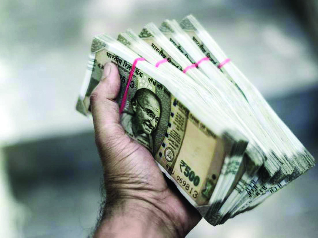 FPIs investment hit 9-month high to `43,838 cr in May on strong domestic macro-outlook