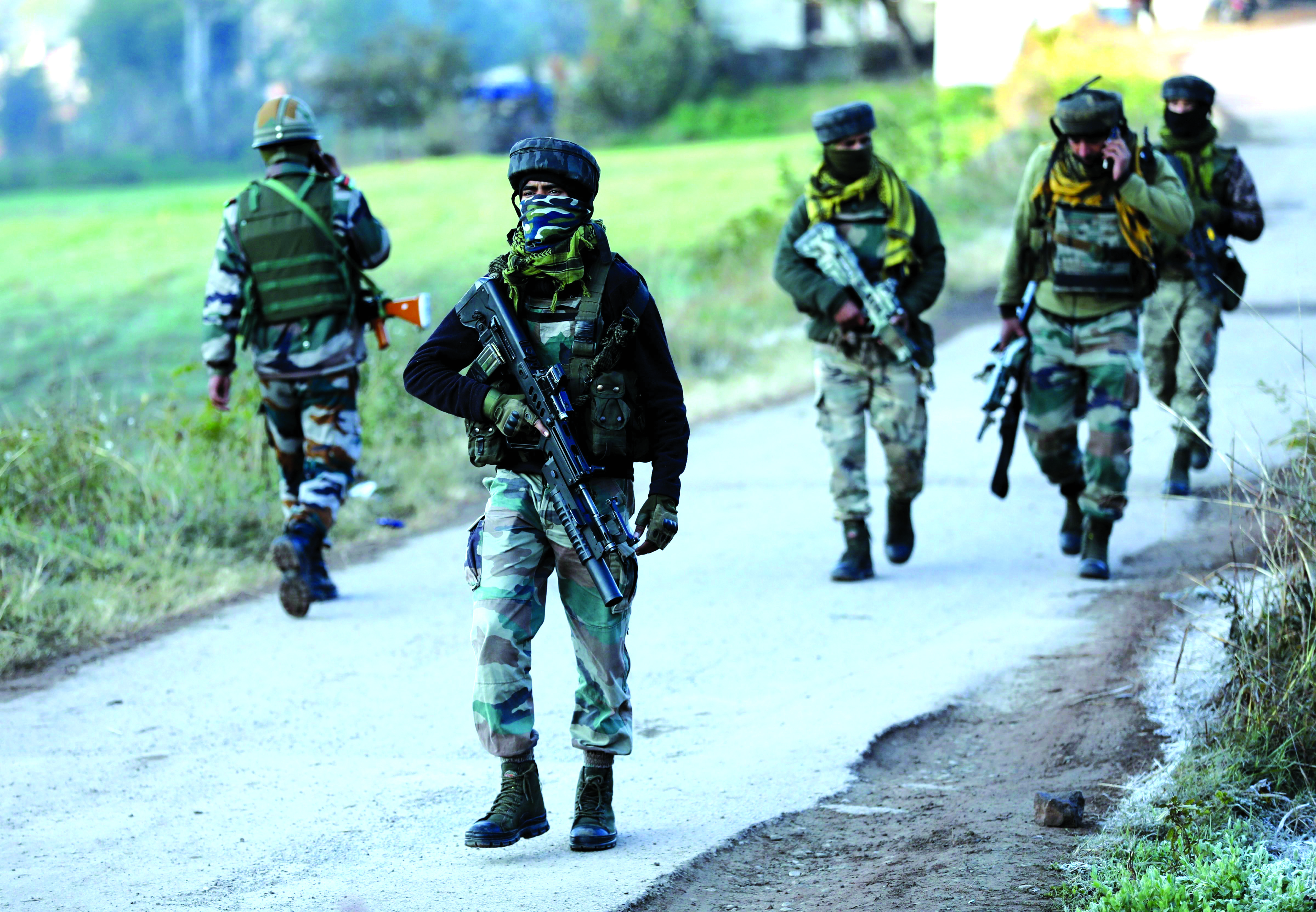 Pak using social media, narcotics to radicalise Kashmiri youth: Army