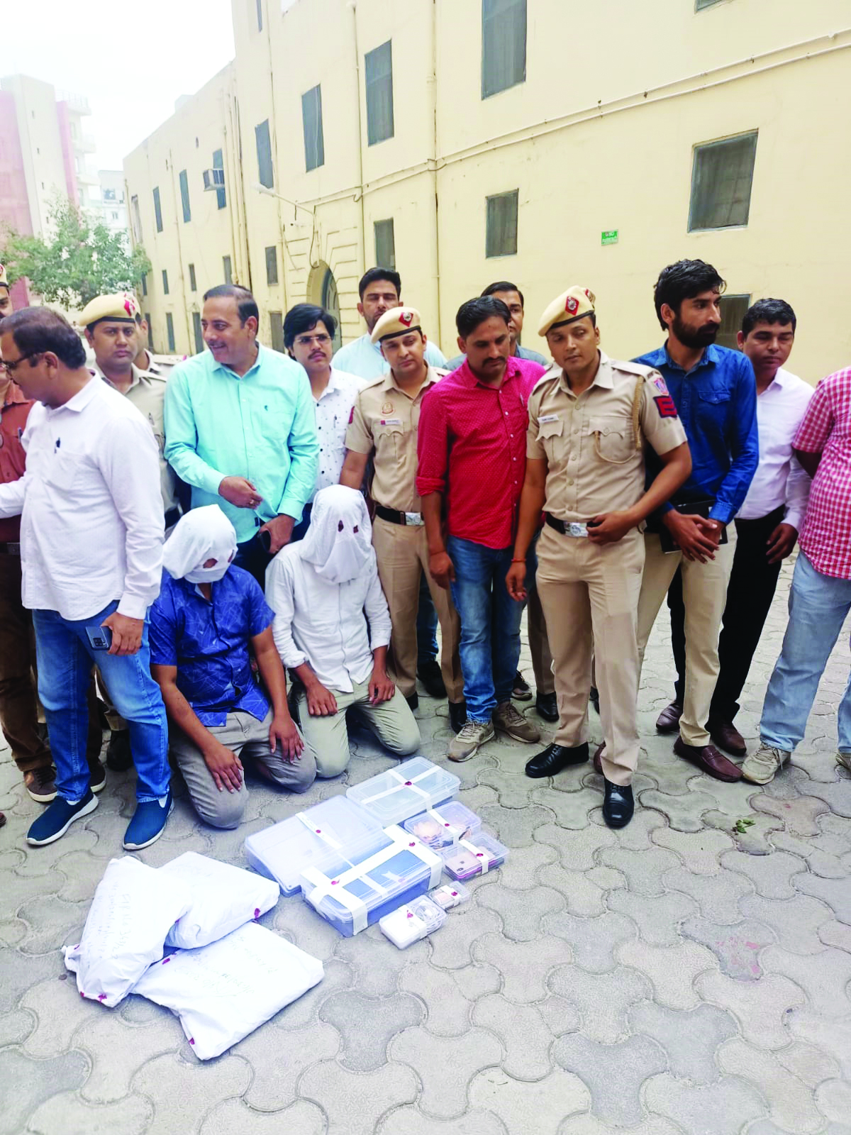 Part-time tutor, singer held for killing mother-daughter duo in Krishna Nagar Part-time tutor, singer held for killing mother-daughter duo in Krishna Nagar