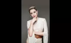 Amber Heard planning to write her autobiography about her truth