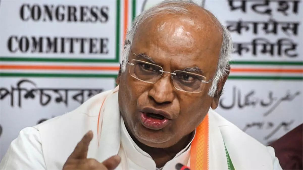 Ashiwin Vaishnaws false safety claims got exposed, claims Congress chief Mallikarjun Kharge