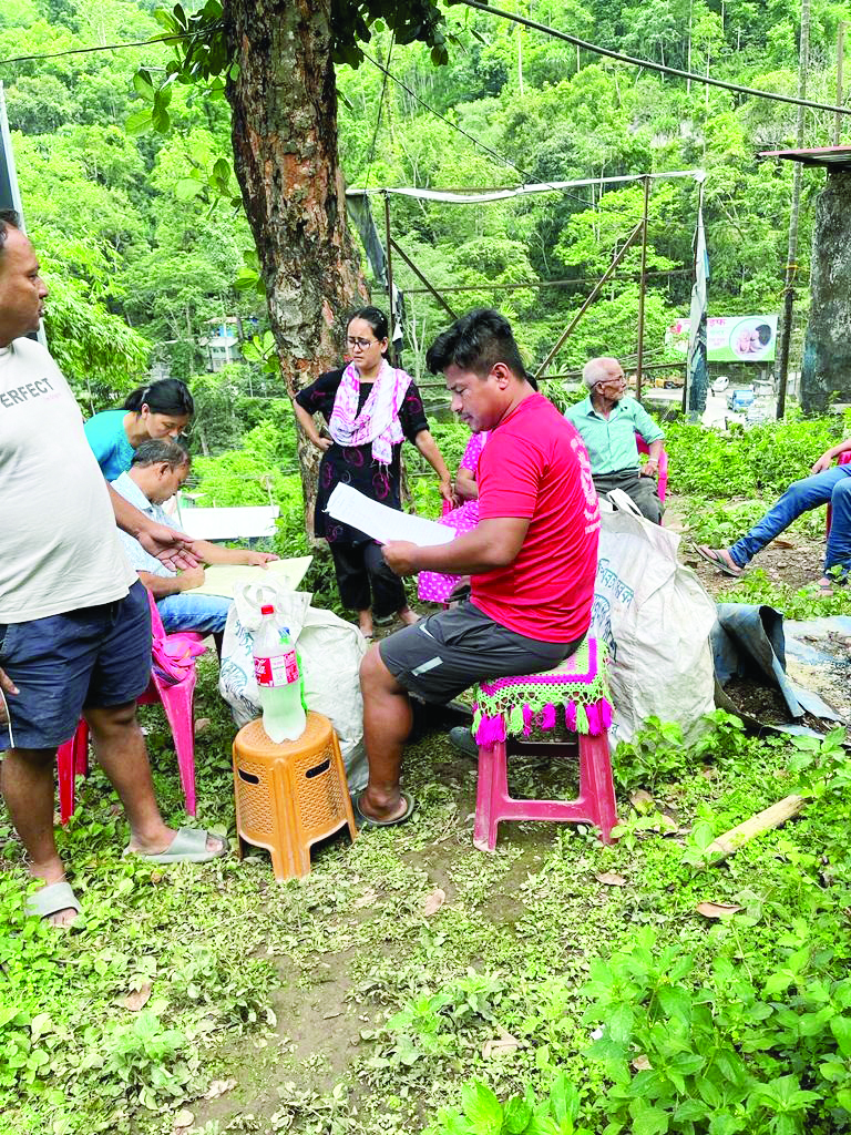 Kalimpong: At least 3 houses damaged in heavy rainfall Kalimpong: At least 3 houses damaged in heavy rainfall