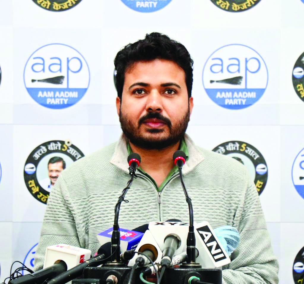 Pathak seeks justice in arrest of bizman who filed FIR against BJP MLA Mahajan Pathak seeks justice in arrest of bizman who filed FIR against BJP MLA Mahajan