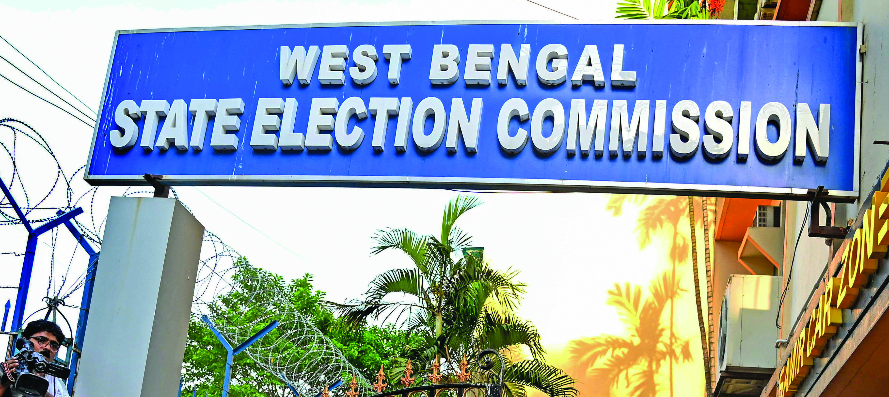 Bengal govt, SEC moves SC over deployment of Central forces